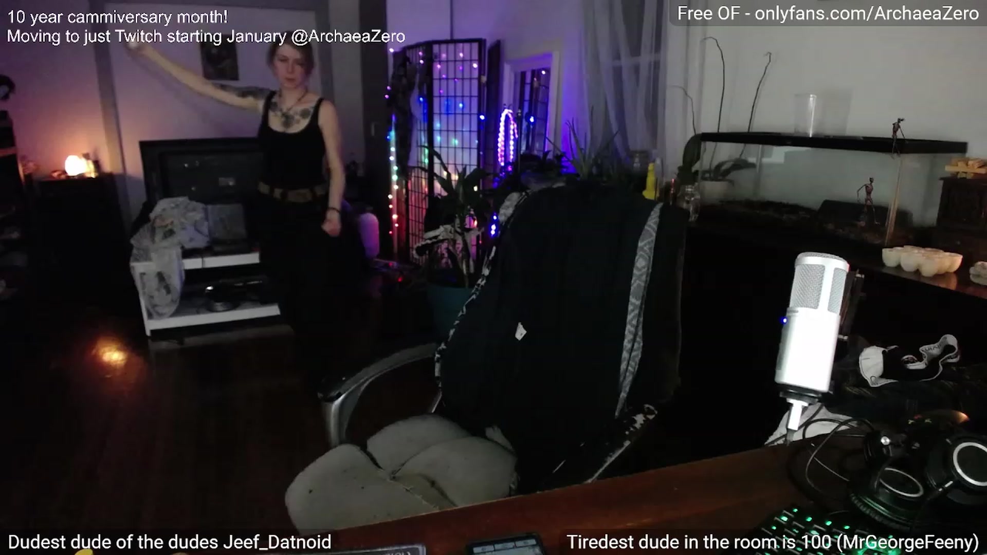 Gallery image thumbnail from Arwen_Datnoid's myfreecams stream on, 12/22/2023, 05:36 image 4 of 20