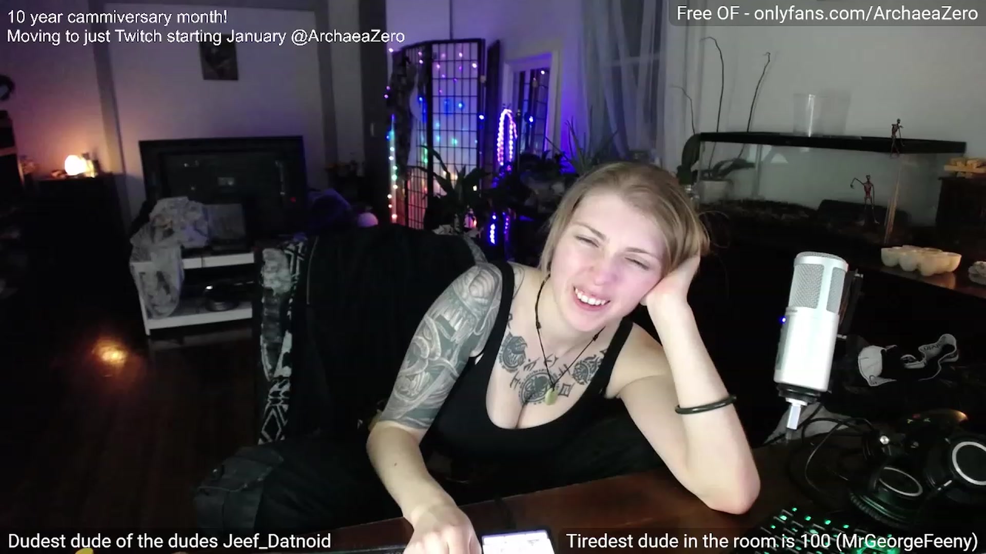 Gallery image thumbnail from Arwen_Datnoid's myfreecams stream on, 12/22/2023, 05:36 image 9 of 20