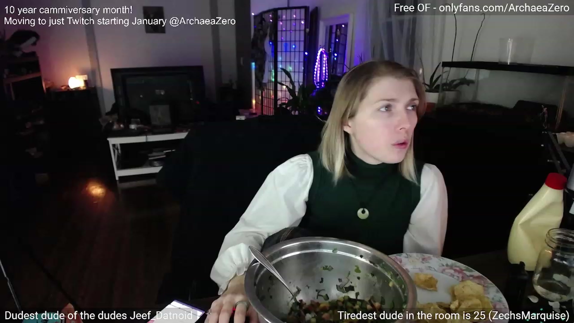 Gallery image thumbnail from Arwen_Datnoid's myfreecams stream on, 12/24/2023, 06:17 image 9 of 20