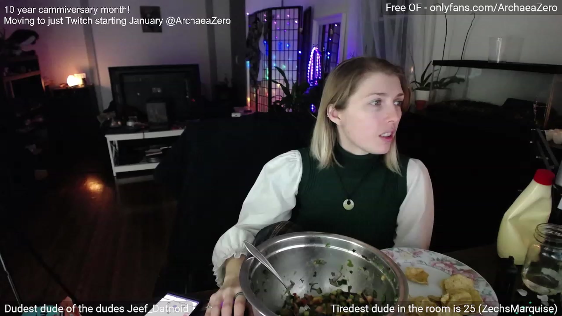 Gallery image thumbnail from Arwen_Datnoid's myfreecams stream on, 12/24/2023, 06:17 image 8 of 20