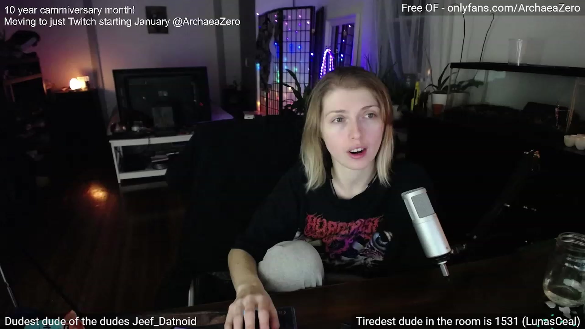 Gallery image thumbnail from Arwen_Datnoid's myfreecams stream on, 12/24/2023, 06:17 image 20 of 20