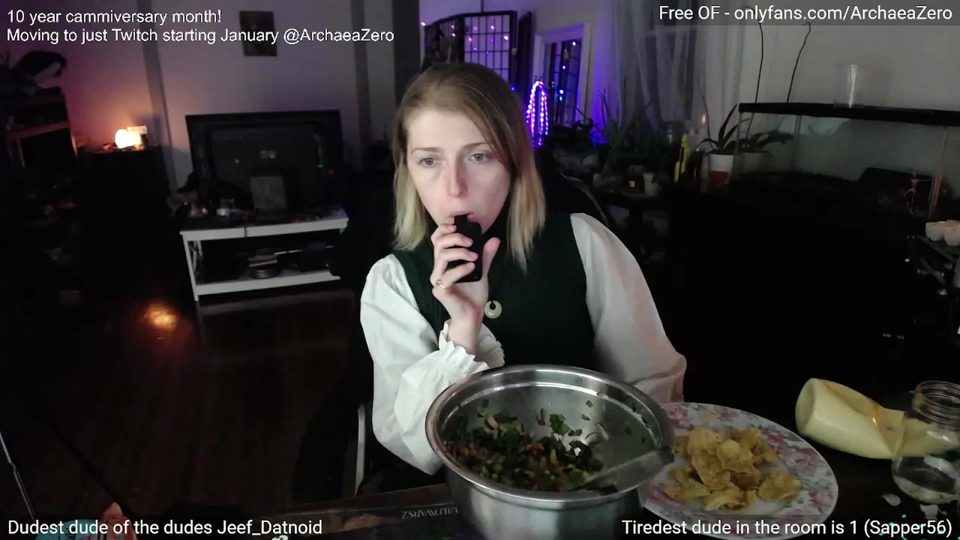 Gallery image thumbnail from Arwen_Datnoid's myfreecams stream on, 12/24/2023, 06:17 image 1 of 20