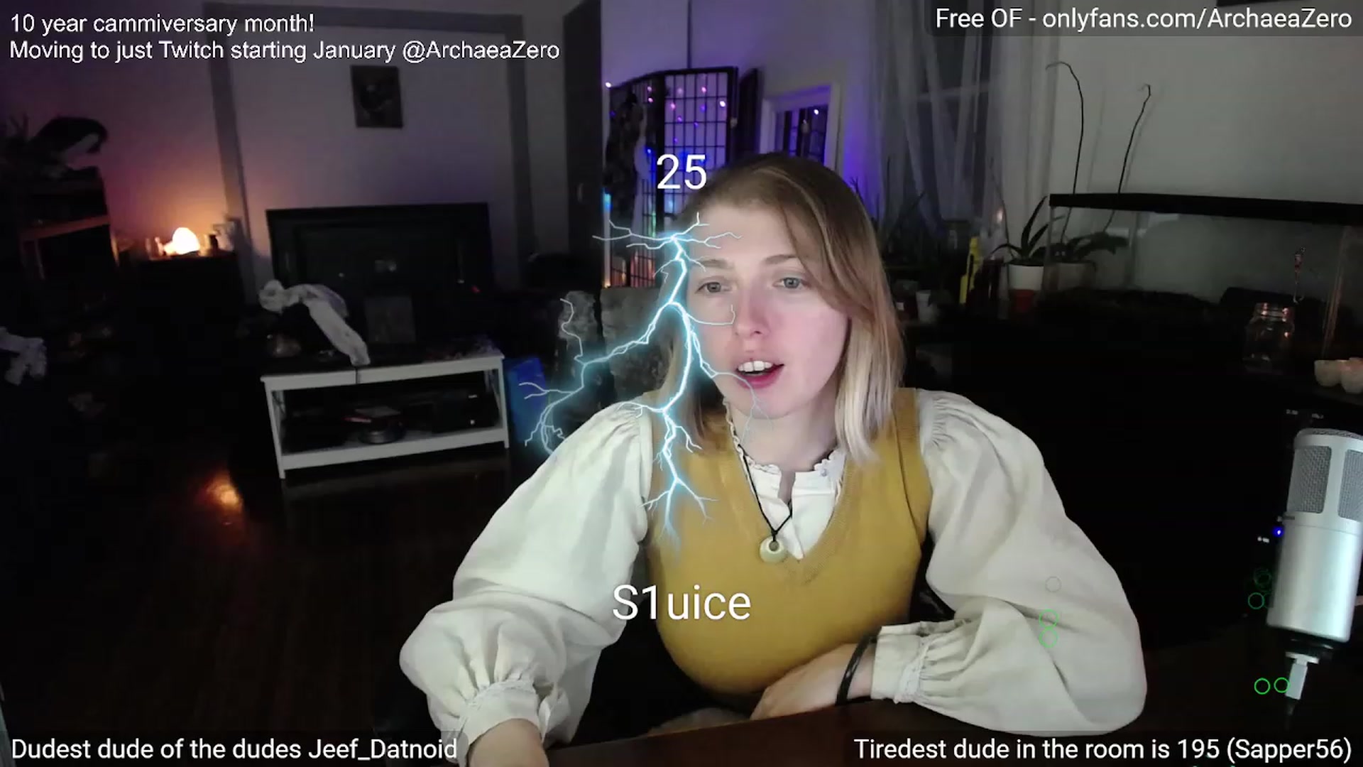 Gallery image thumbnail from Arwen_Datnoid's myfreecams stream on, 12/30/2023, 06:06 image 7 of 20