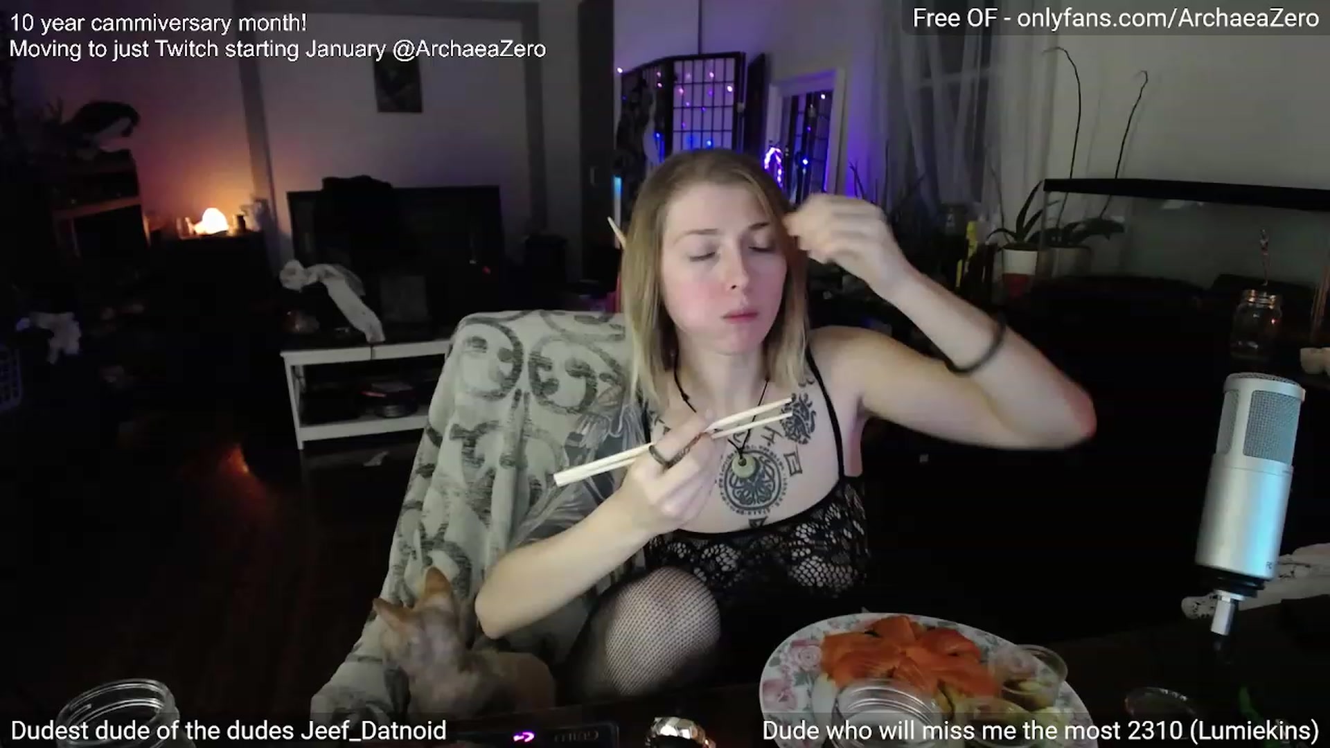 Gallery image thumbnail from Arwen_Datnoid's myfreecams stream on, 12/31/2023, 06:06 image 13 of 20