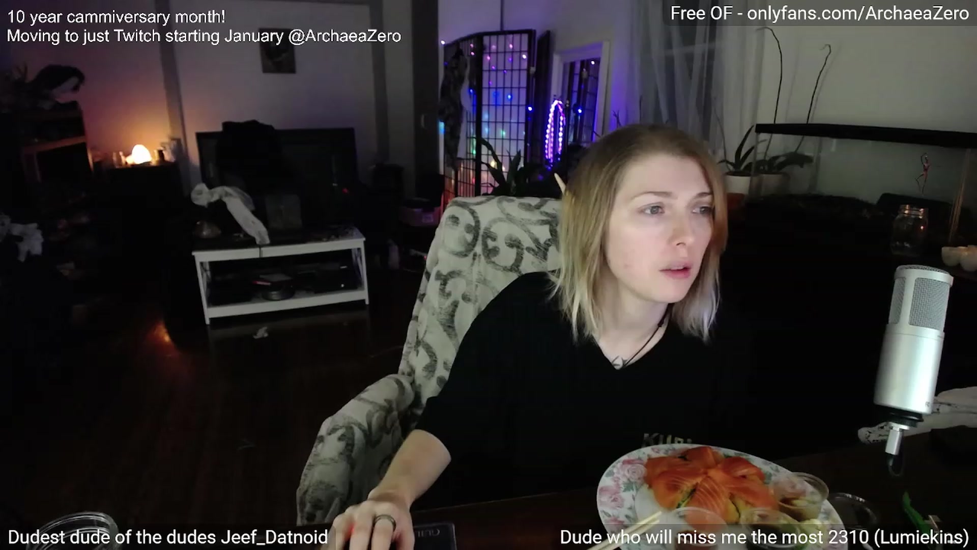 Gallery image thumbnail from Arwen_Datnoid's myfreecams stream on, 12/31/2023, 07:09 image 11 of 20