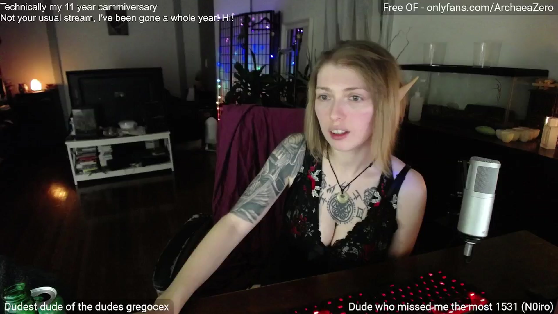 Gallery image thumbnail from Arwen_Datnoid's myfreecams stream on, 12/15/2024, 24:00 image 10 of 20