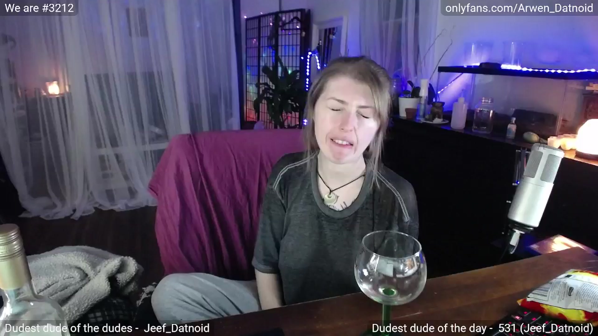 Gallery image thumbnail from Arwen_Datnoid's myfreecams stream on, 02/08/2025, 06:12 image 11 of 20
