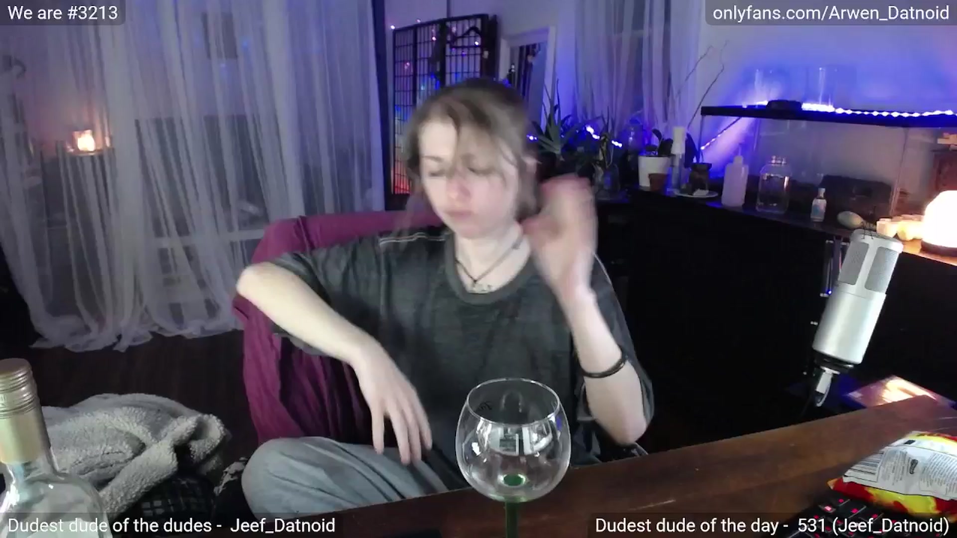 Gallery image thumbnail from Arwen_Datnoid's myfreecams stream on, 02/08/2025, 06:12 image 13 of 20