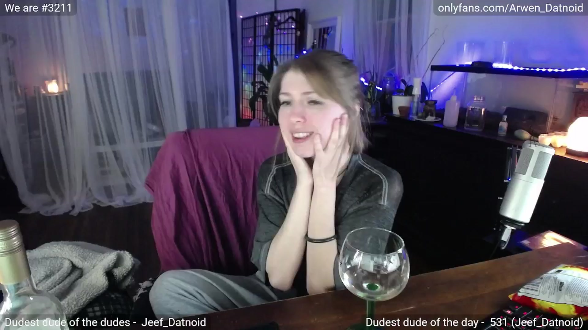 Gallery image thumbnail from Arwen_Datnoid's myfreecams stream on, 02/08/2025, 06:12 image 10 of 20