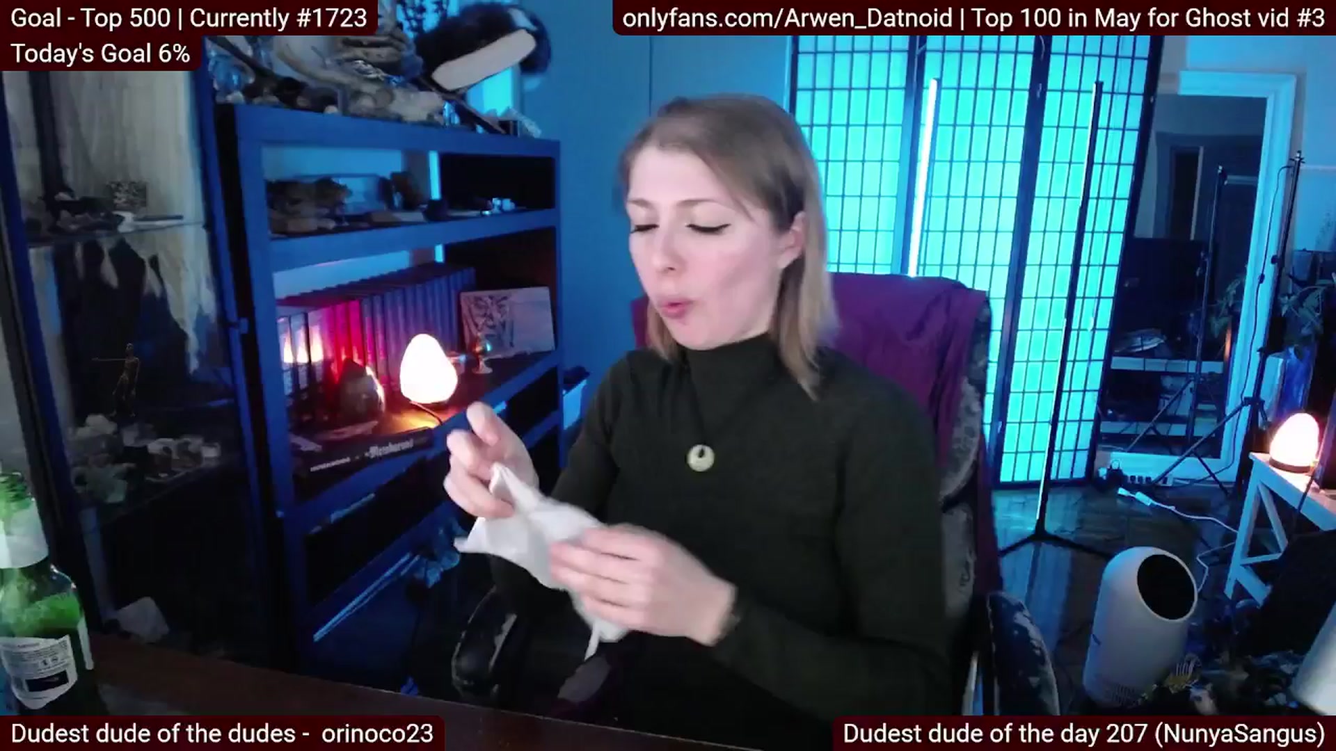 Gallery image thumbnail from Arwen_Datnoid's myfreecams stream on, 03/23/2025, 05:11 image 7 of 20