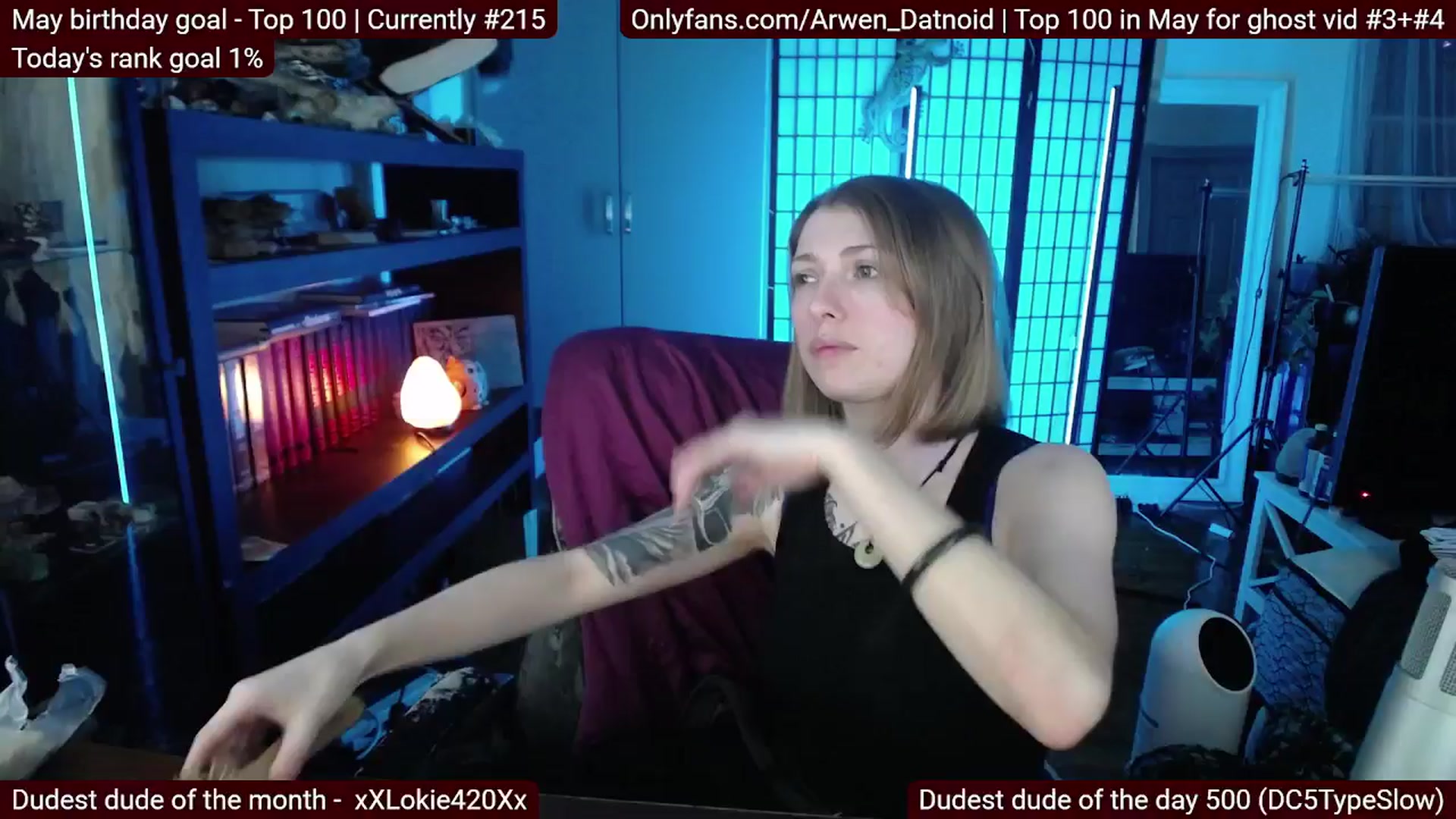 Gallery image thumbnail from Arwen_Datnoid's myfreecams stream on, 05/06/2025, 03:23 image 9 of 20