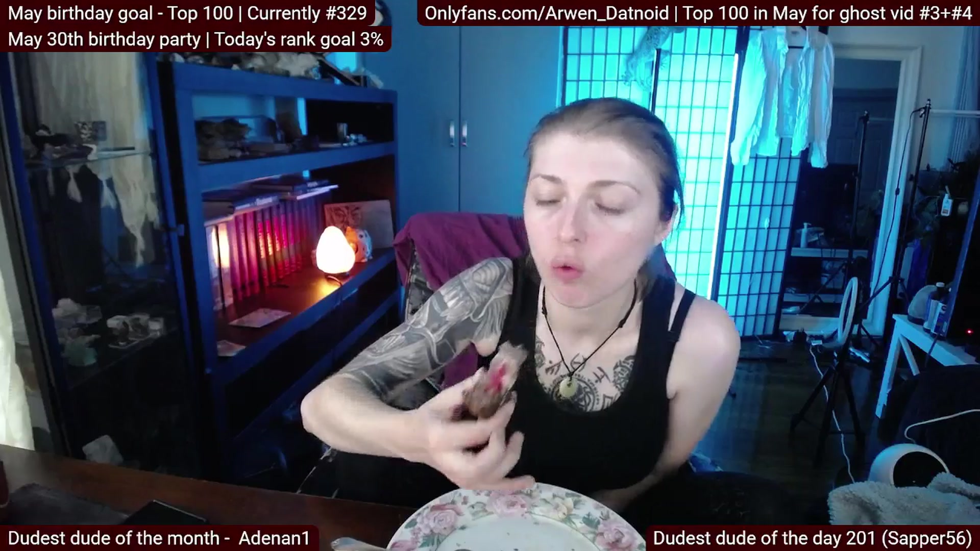 Gallery image thumbnail from Arwen_Datnoid's myfreecams stream on, 05/13/2025, 03:05 image 11 of 20