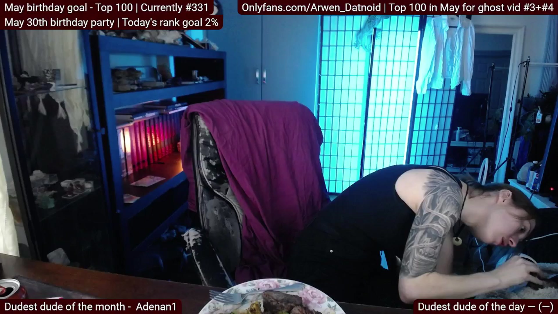 Gallery image thumbnail from Arwen_Datnoid's myfreecams stream on, 05/13/2025, 03:05 image 2 of 20