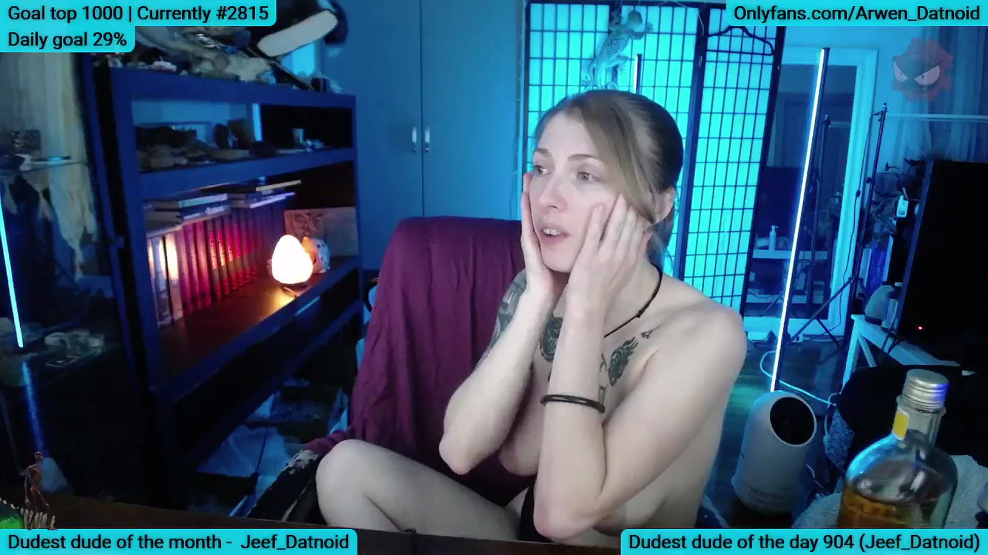 Gallery image thumbnail from Arwen_Datnoid's myfreecams stream on, 06/14/2025, 05:14 image 17 of 20