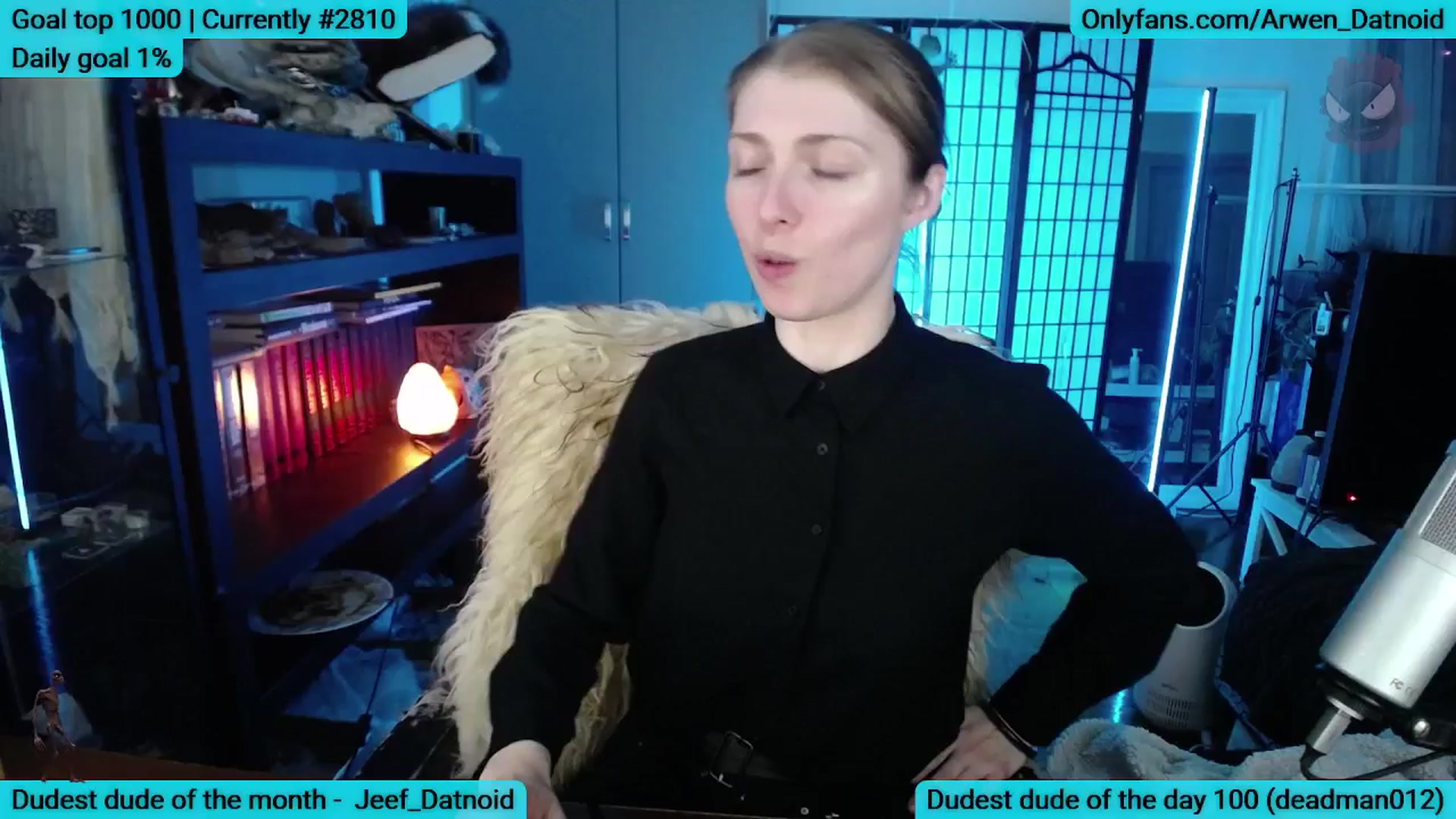 Gallery image thumbnail from Arwen_Datnoid's myfreecams stream on, 06/15/2025, 06:06 image 6 of 20