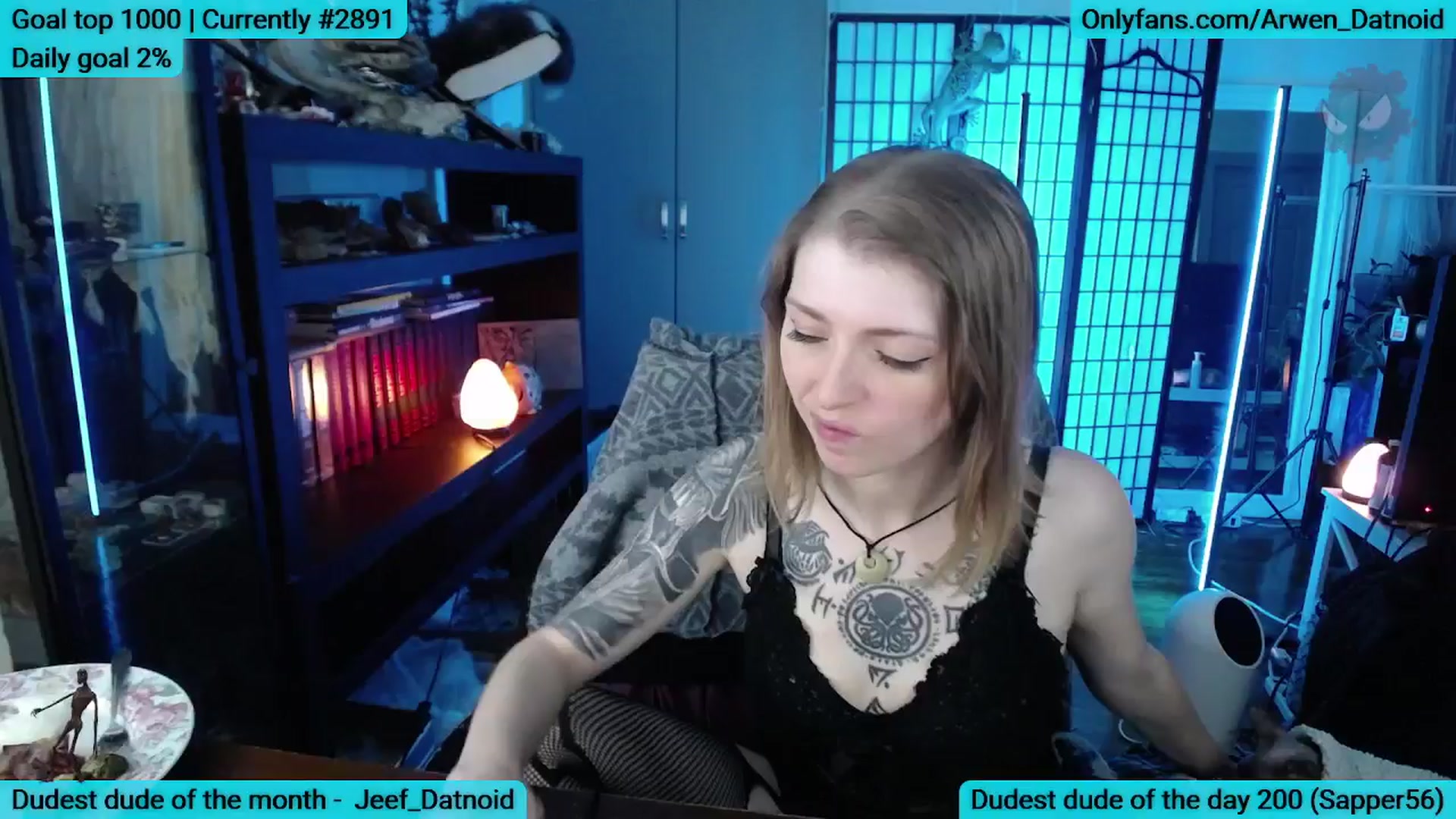 Gallery image thumbnail from Arwen_Datnoid's myfreecams stream on, 06/21/2025, 03:13 image 8 of 20