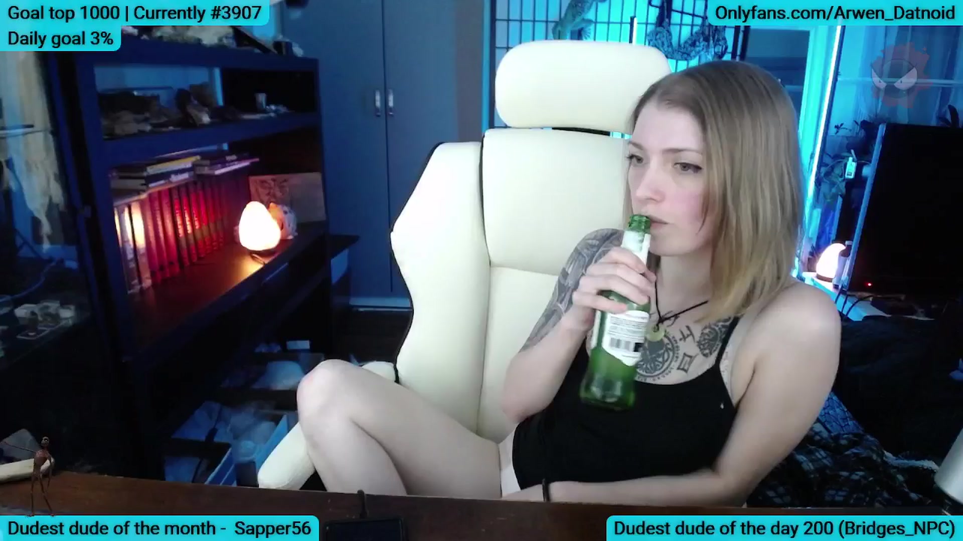 Gallery image thumbnail from Arwen_Datnoid's myfreecams stream on, 07/05/2025, 06:39 image 7 of 20