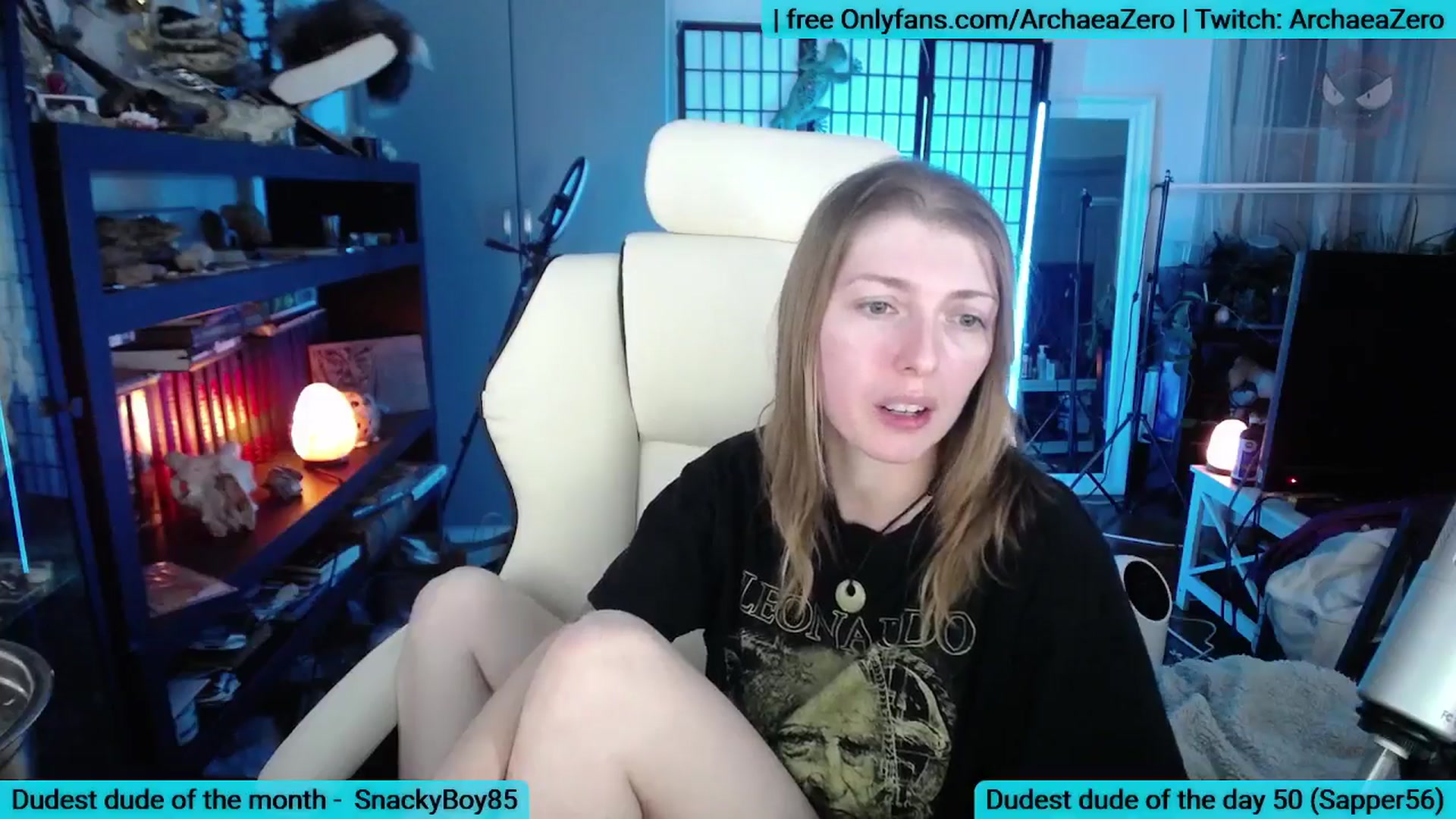 Gallery image thumbnail from Arwen_Datnoid's myfreecams stream on, 12/22/2025, 03:38 image 12 of 20