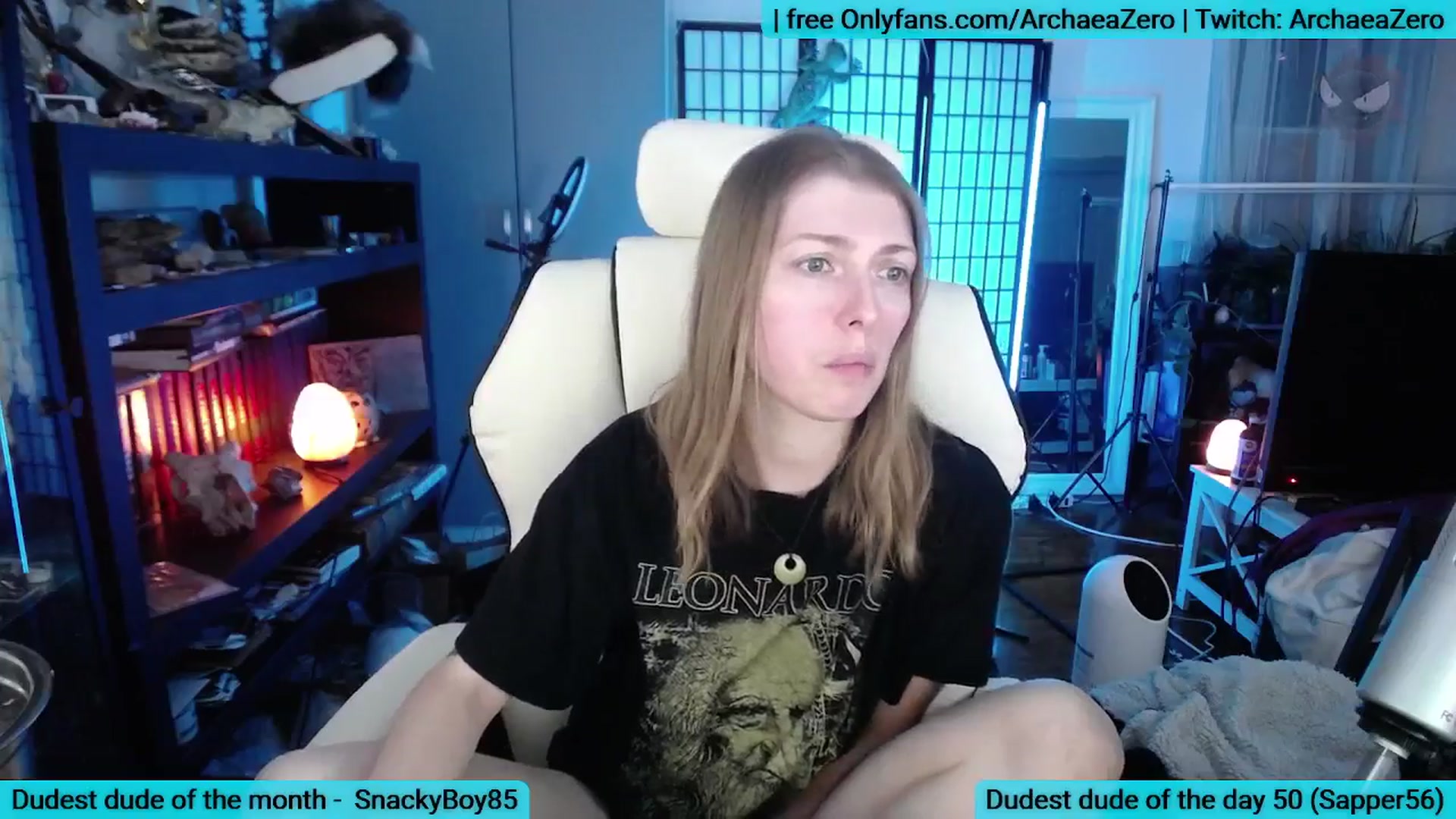 Gallery image thumbnail from Arwen_Datnoid's myfreecams stream on, 12/22/2025, 03:38 image 17 of 20