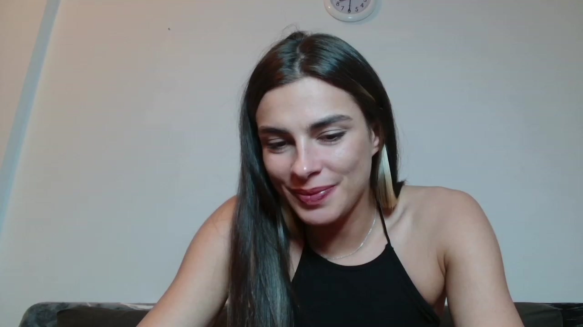 Gallery image thumbnail from AryLovely's myfreecams stream on, 05/14/2023, 20:43 image 19 of 20