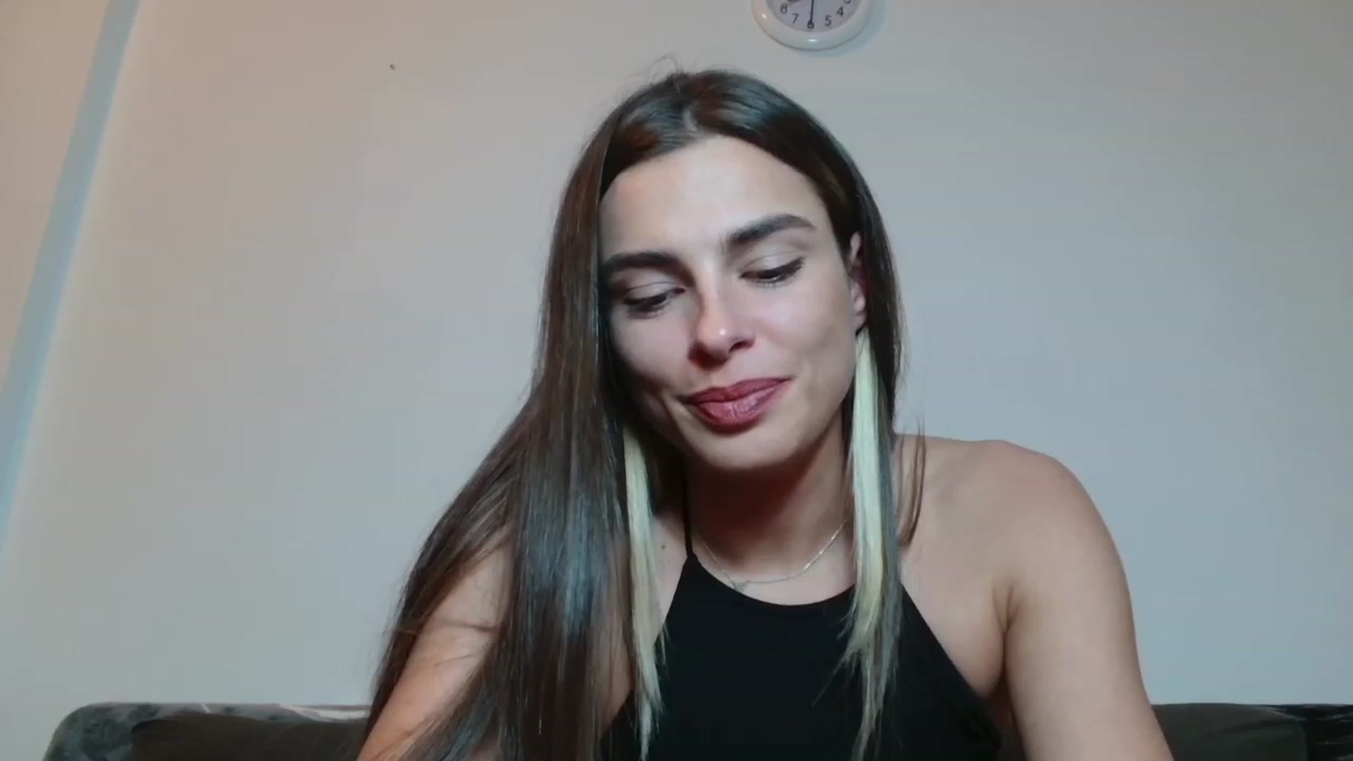 Gallery image thumbnail from AryLovely's myfreecams stream on, 05/14/2023, 20:43 image 12 of 20