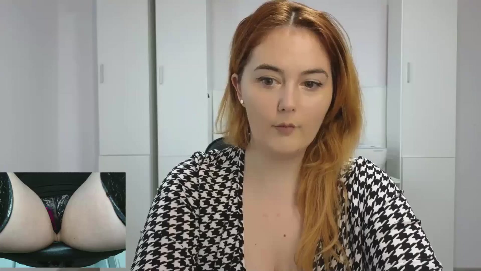 Gallery image thumbnail from Ary_Rock's myfreecams stream on, 05/29/2025, 16:44 image 4 of 20
