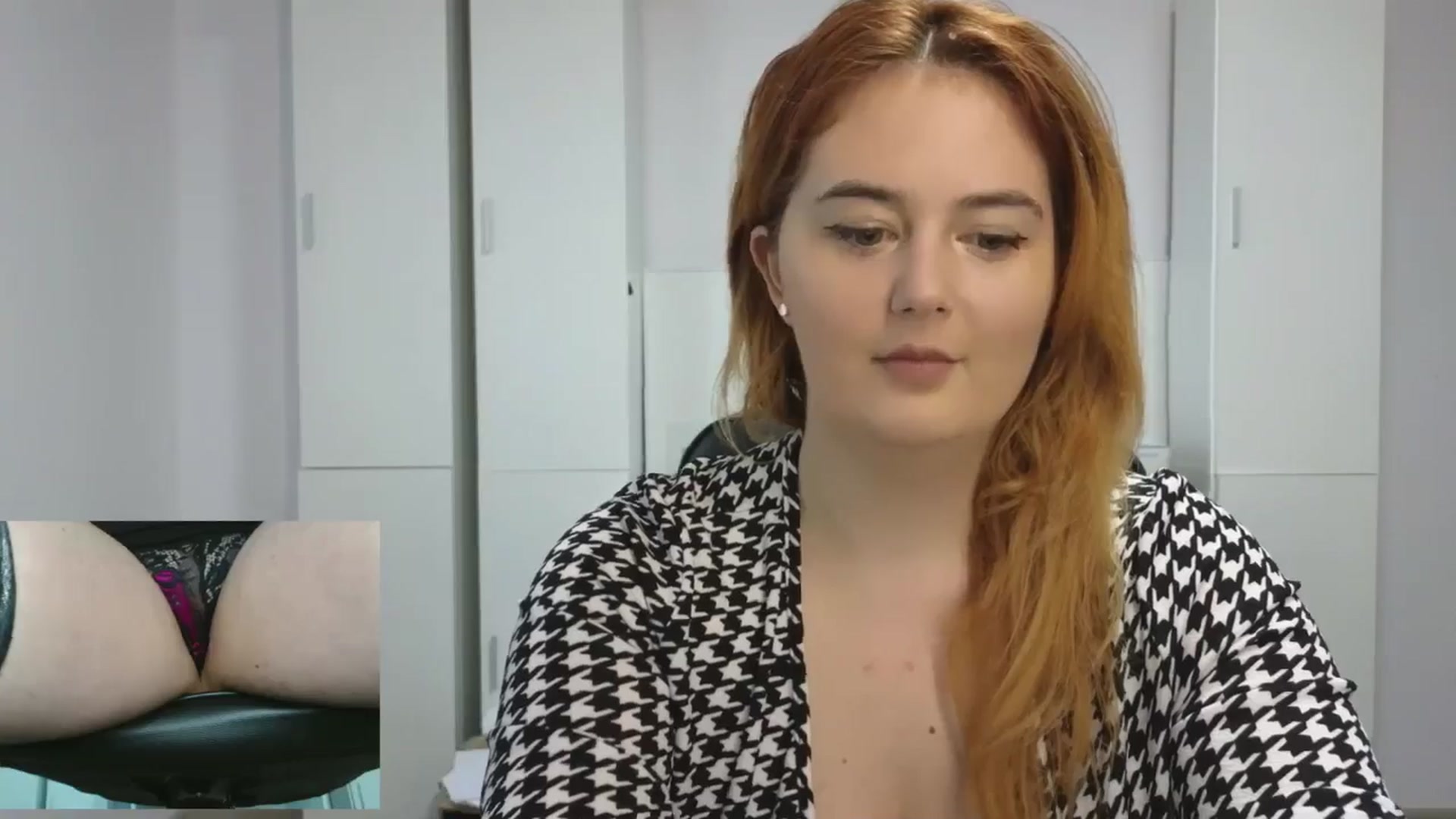 Gallery image thumbnail from Ary_Rock's myfreecams stream on, 05/29/2025, 16:44 image 15 of 20