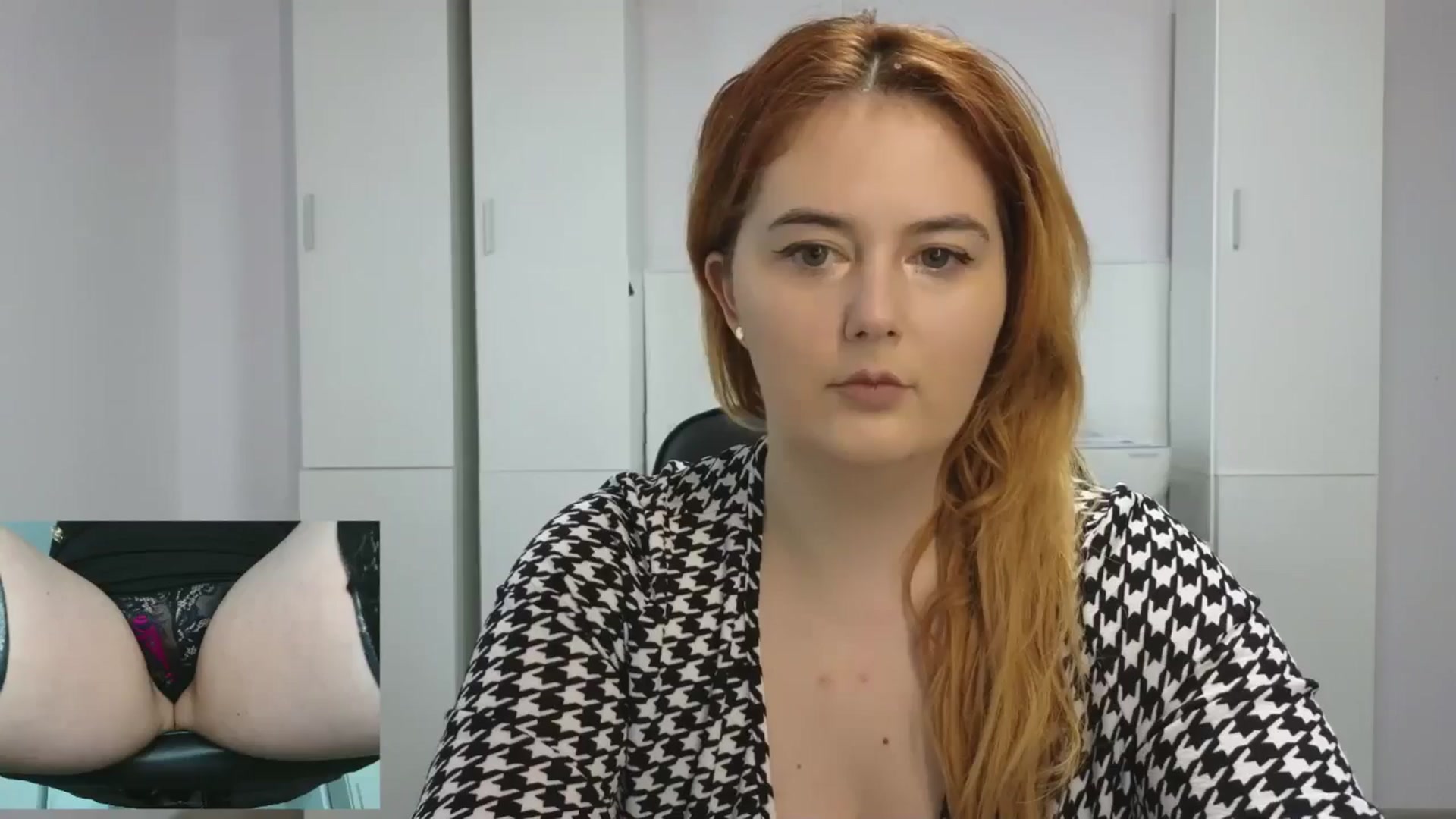 Gallery image thumbnail from Ary_Rock's myfreecams stream on, 05/29/2025, 16:44 image 18 of 20