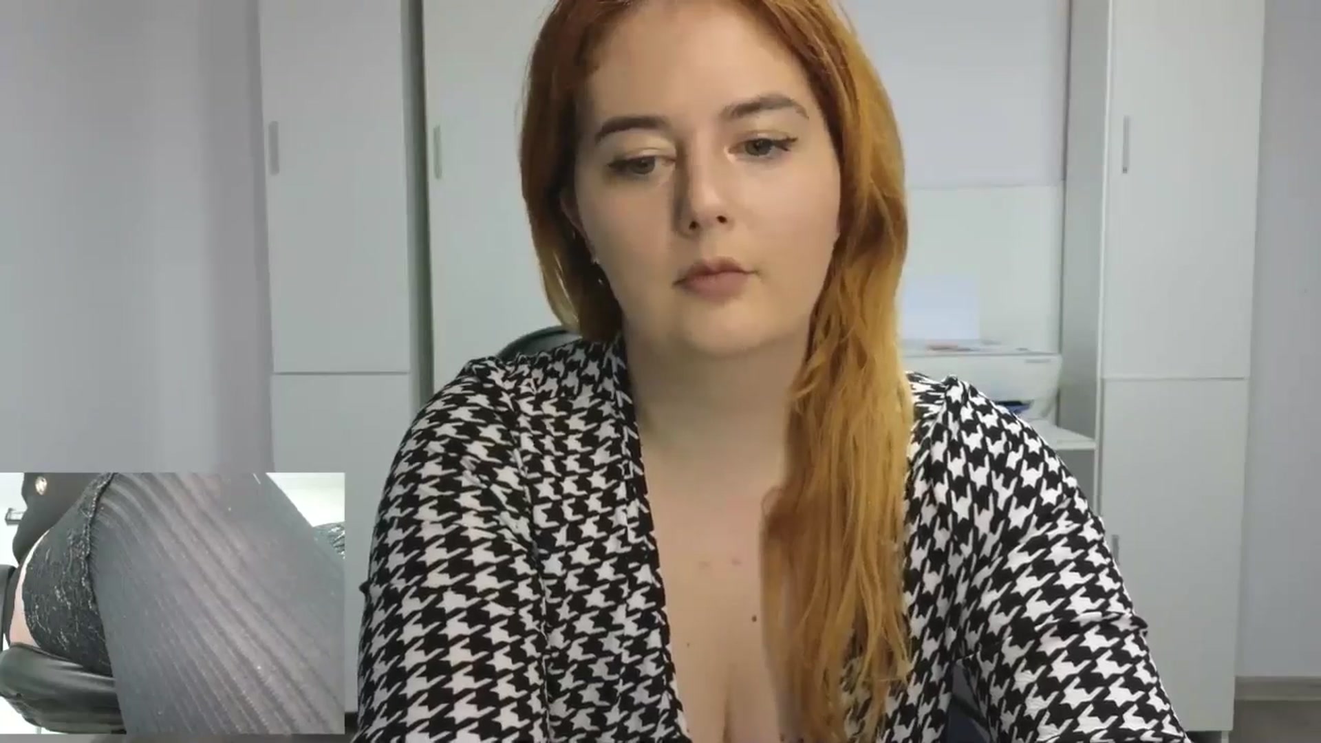 Gallery image thumbnail from Ary_Rock's myfreecams stream on, 05/29/2025, 18:03 image 11 of 20