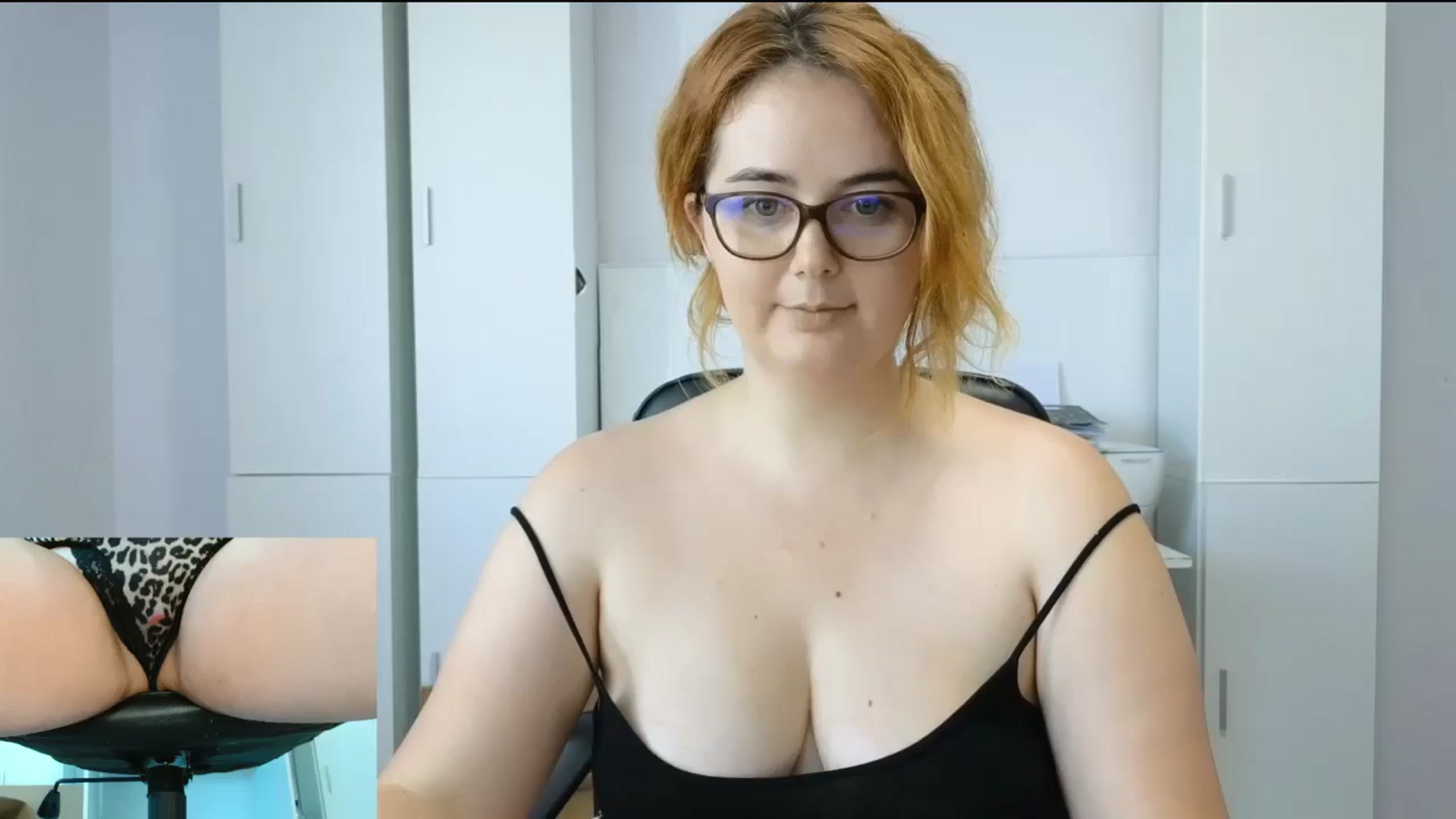 Gallery image thumbnail from Ary_Rock's myfreecams stream on, 07/04/2025, 15:07 image 7 of 20