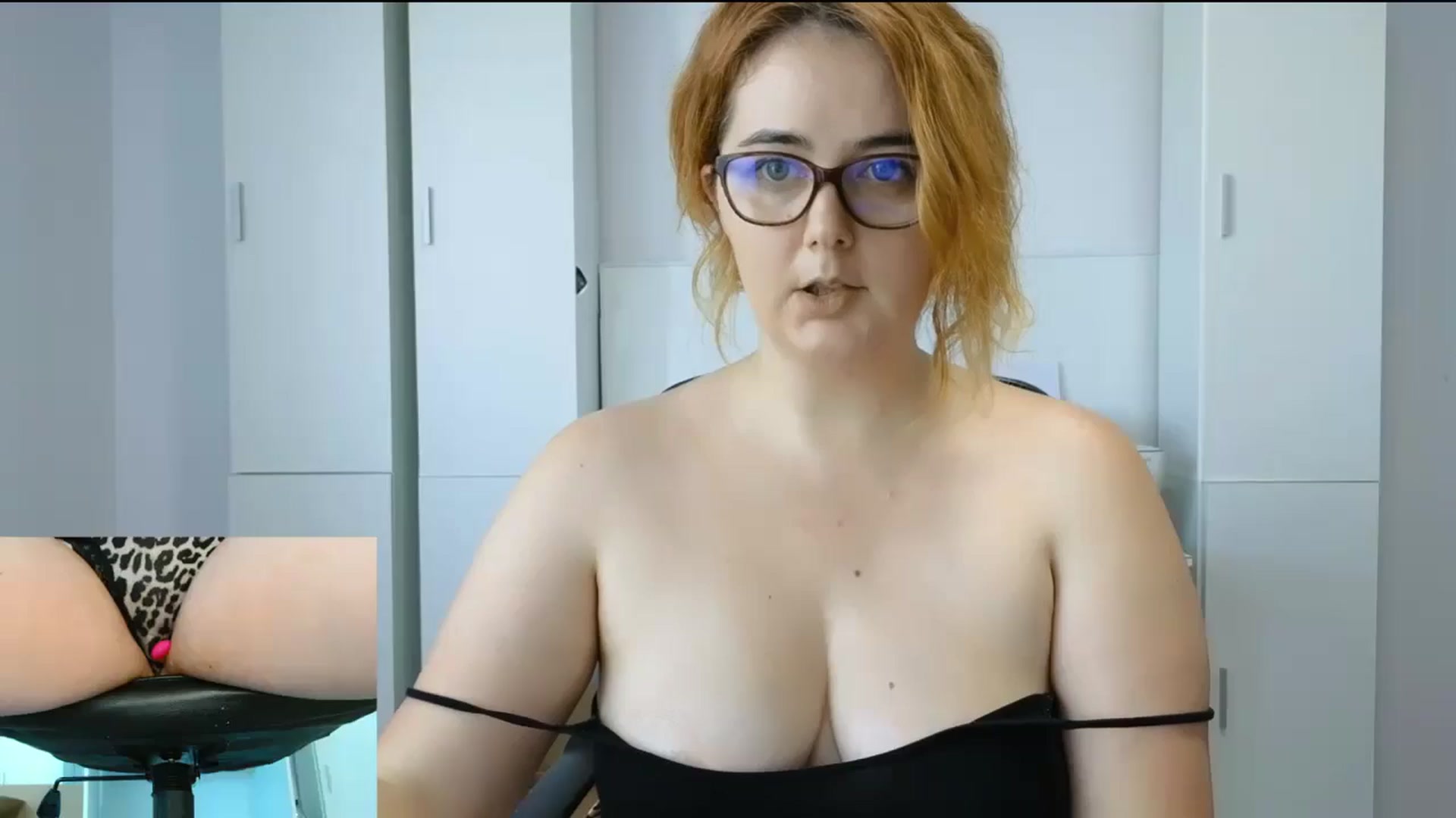 Gallery image thumbnail from Ary_Rock's myfreecams stream on, 07/04/2025, 15:07 image 6 of 20