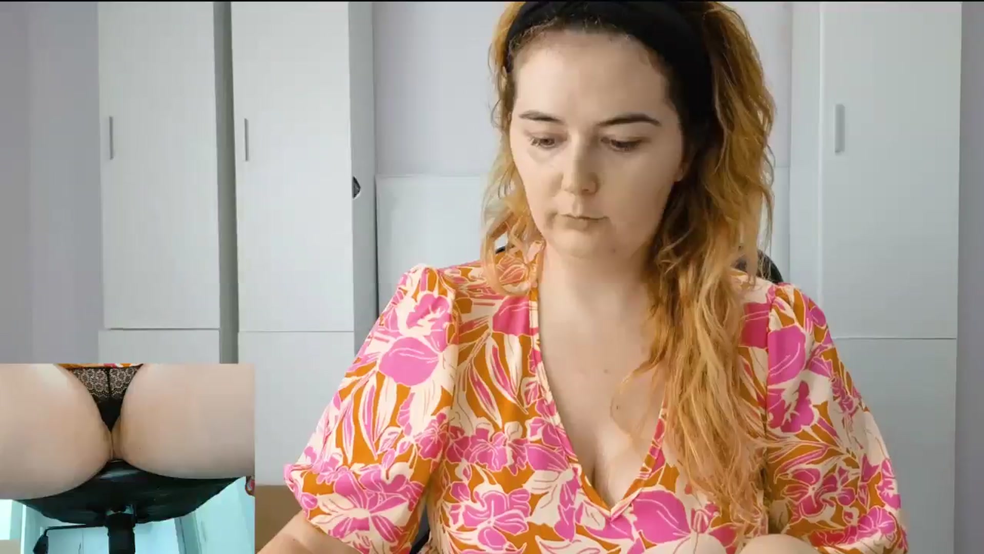 Gallery image thumbnail from Ary_Rock's myfreecams stream on, 07/14/2025, 15:00 image 17 of 20