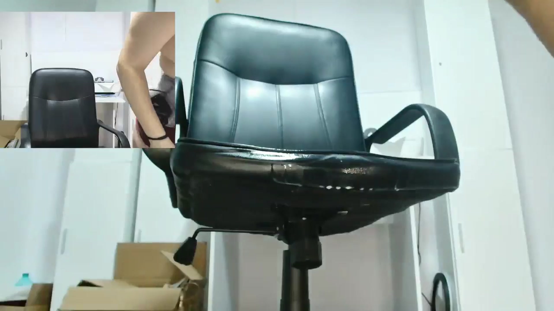 Gallery image thumbnail from Ary_Rock's myfreecams stream on, 07/31/2025, 19:18 image 14 of 20