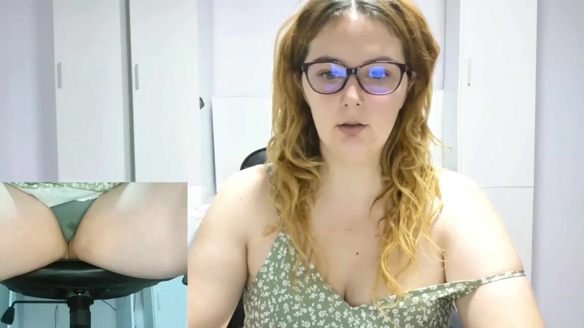 Gallery image thumbnail from Ary_Rock's myfreecams stream on, 08/26/2025, 20:08 image 2 of 20