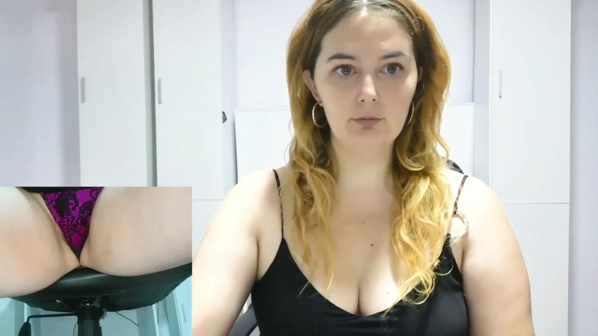 Gallery image thumbnail from Ary_Rock's myfreecams stream on, 08/27/2025, 17:34 image 3 of 20