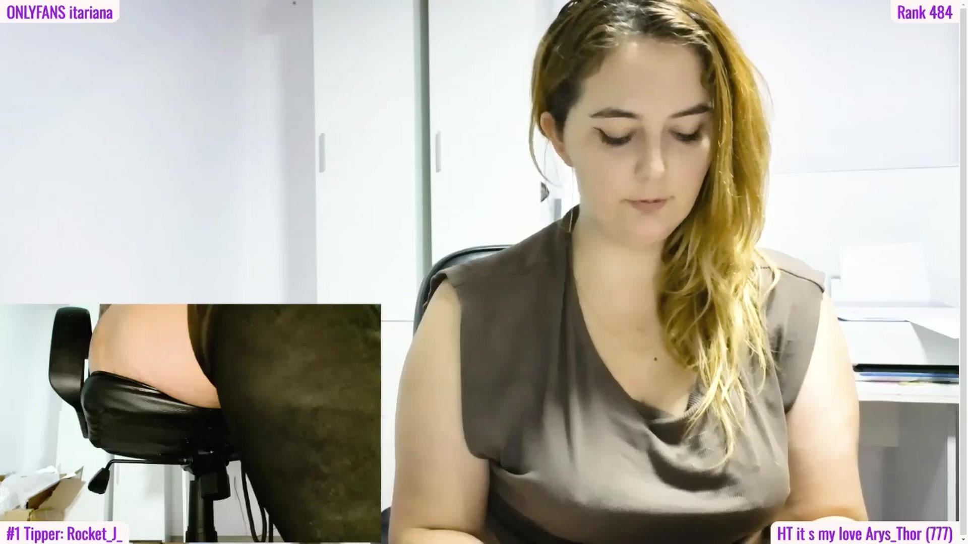 Gallery image thumbnail from Ary_Rock's myfreecams stream on, 11/26/2025, 21:59 image 20 of 20