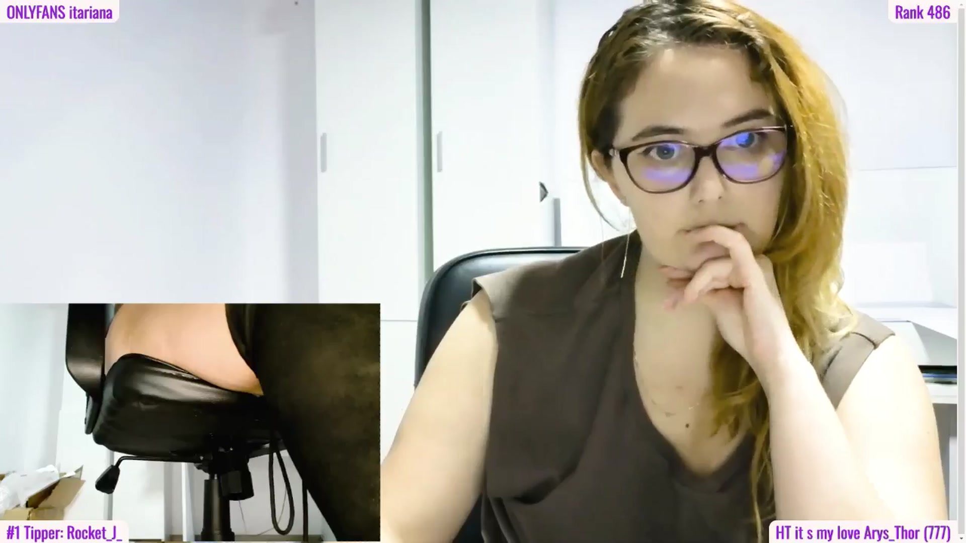 Gallery image thumbnail from Ary_Rock's myfreecams stream on, 11/26/2025, 21:59 image 15 of 20