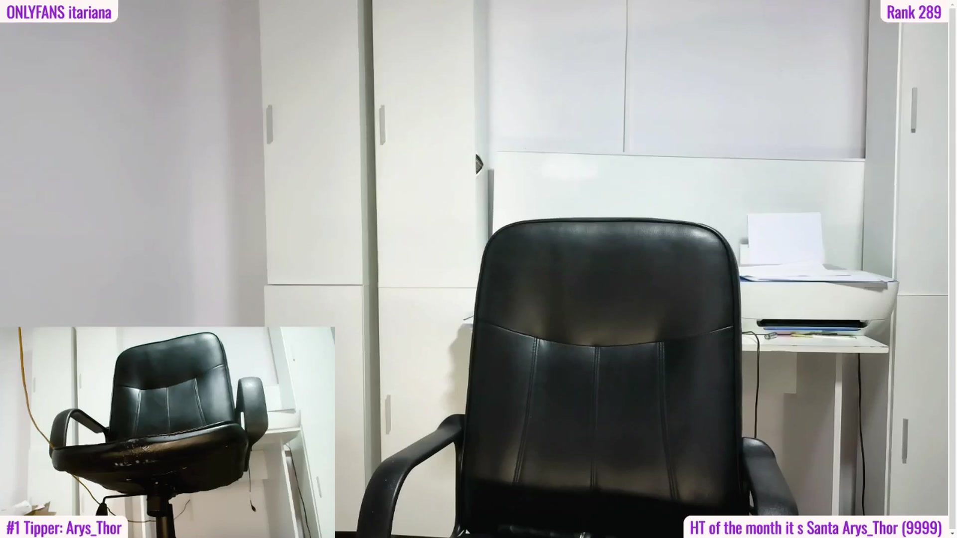 Gallery image thumbnail from Ary_Rock's myfreecams stream on, 12/12/2025, 21:19 image 6 of 20