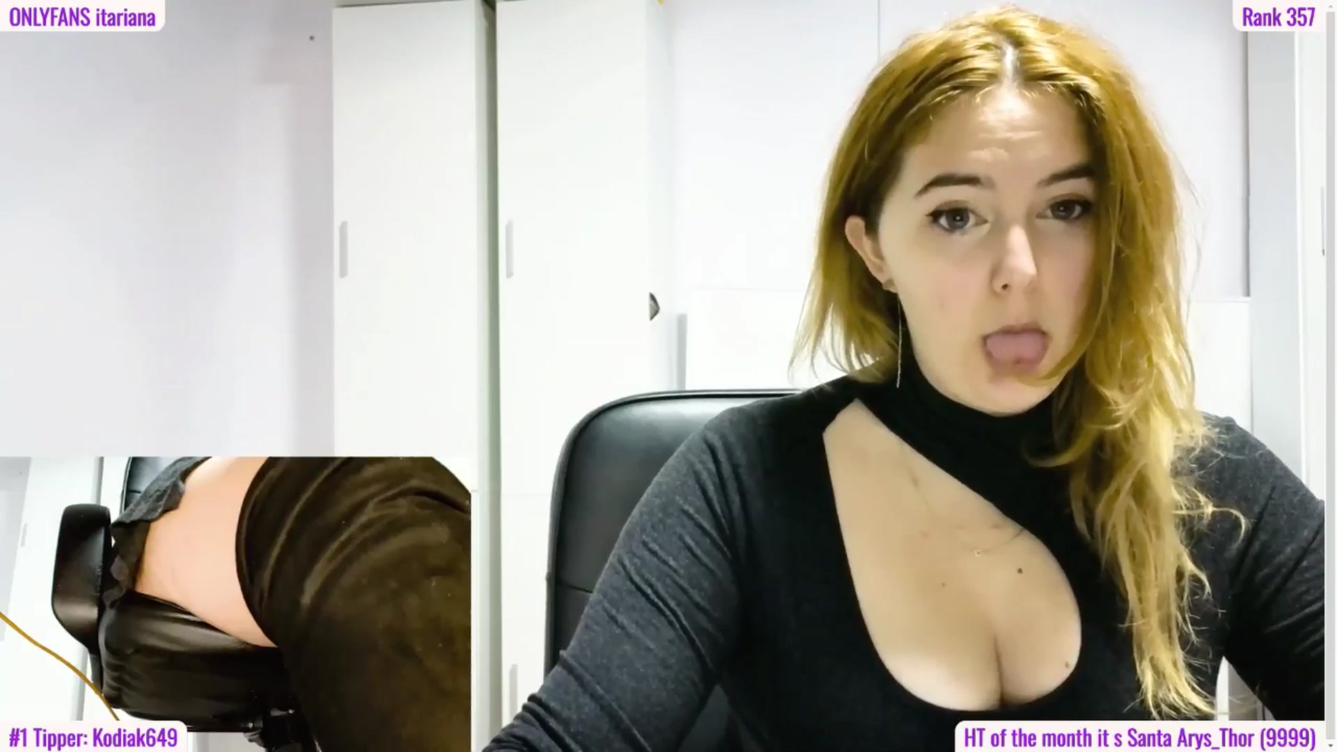 Gallery image thumbnail from Ary_Rock's myfreecams stream on, 12/22/2025, 21:29 image 3 of 20