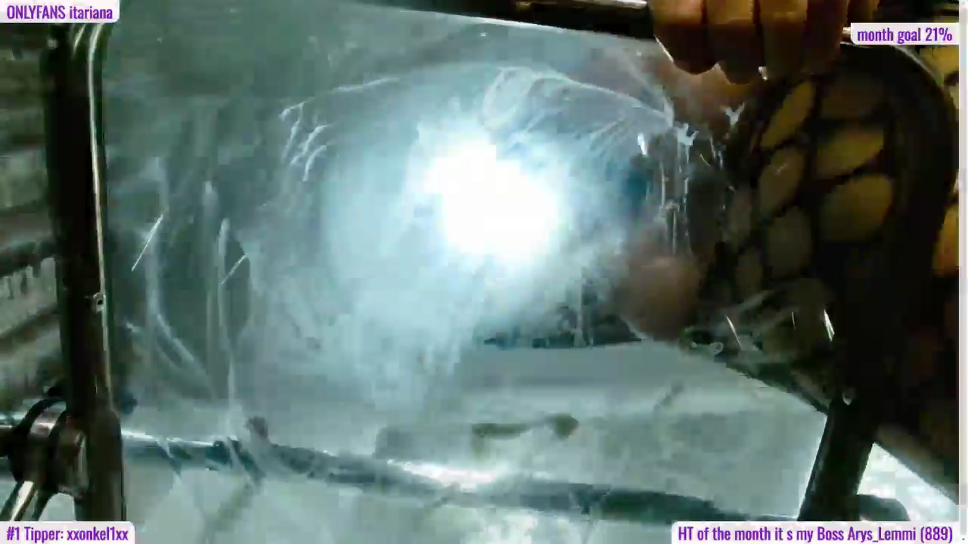Gallery image thumbnail from Ary_Rock's myfreecams stream on, 03/09/2026, 23:28 image 20 of 20