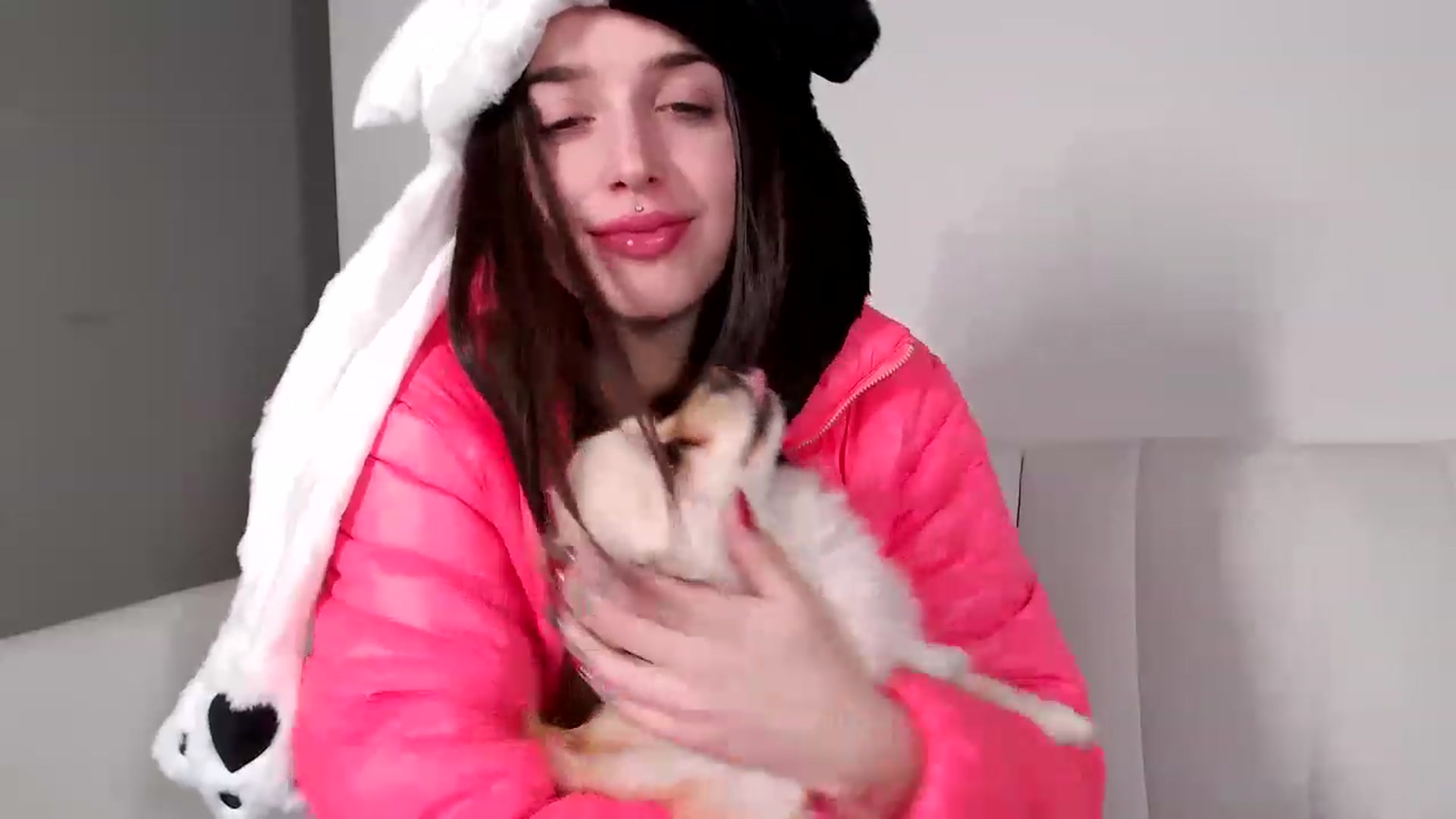 Gallery image thumbnail from AryaBella's myfreecams stream on, 11/22/2022, 07:10 image 18 of 20