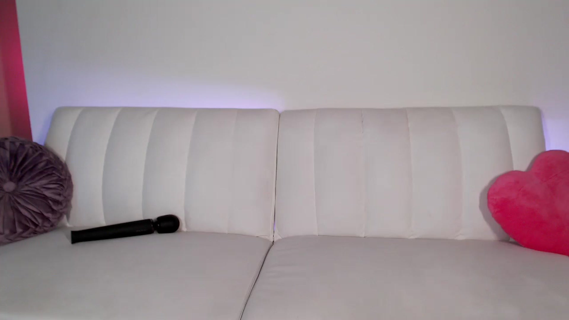 Gallery image thumbnail from AryaBella's myfreecams stream on, 12/07/2022, 07:10 image 19 of 20