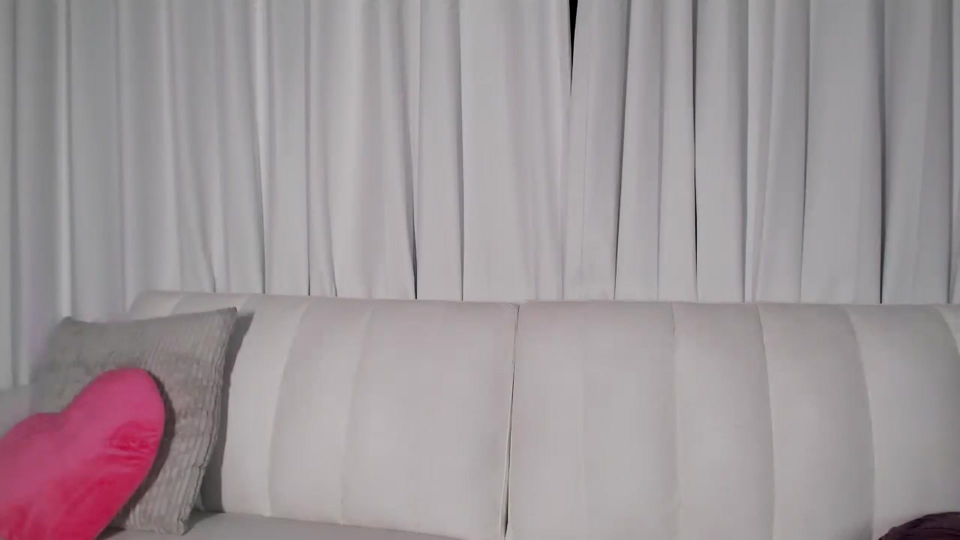 Gallery image thumbnail from AryaBella's myfreecams stream on, 12/19/2022, 06:42 image 5 of 20