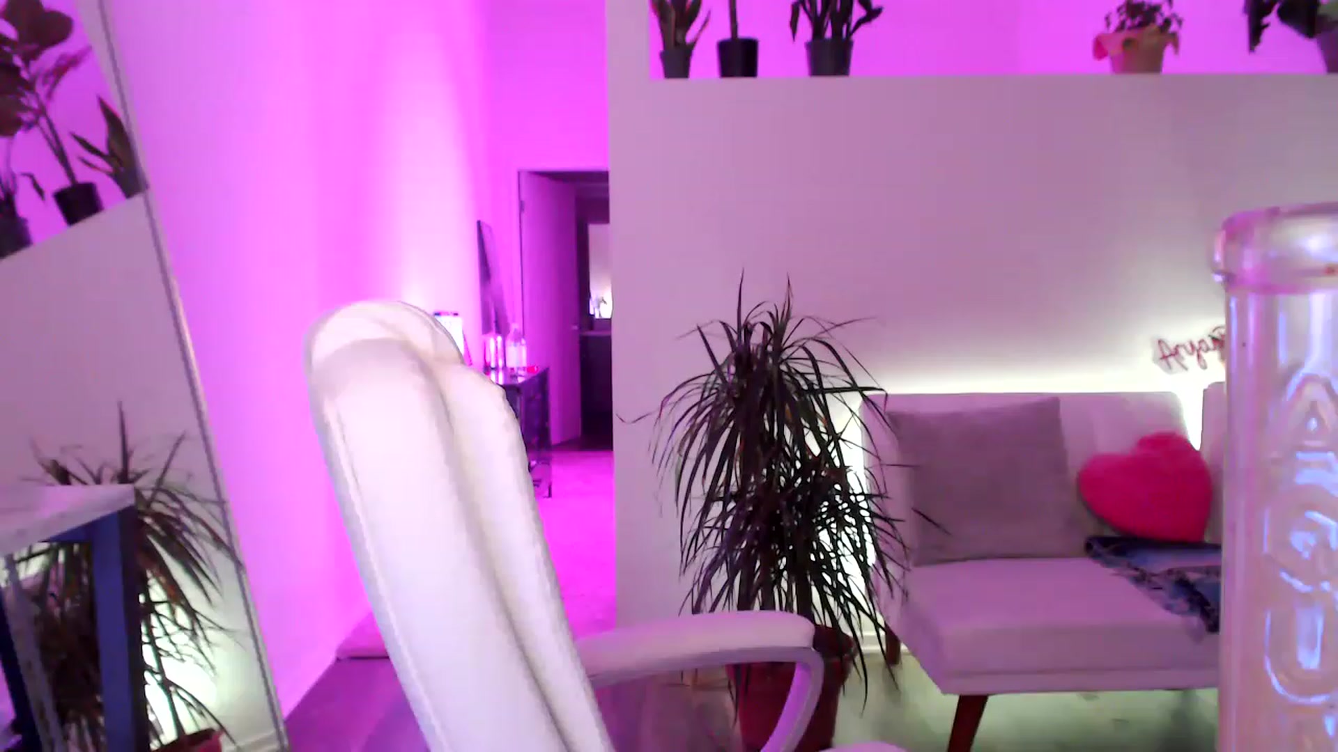 Gallery image thumbnail from AryaBella's myfreecams stream on, 02/26/2023, 02:48 image 7 of 20
