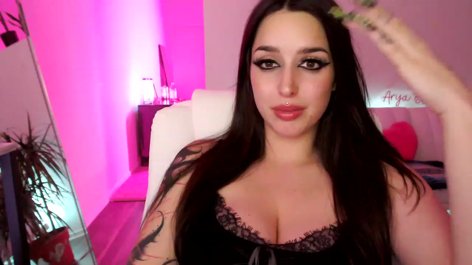 Gallery image thumbnail from AryaBella's myfreecams stream on, 02/26/2023, 02:48 image 14 of 20