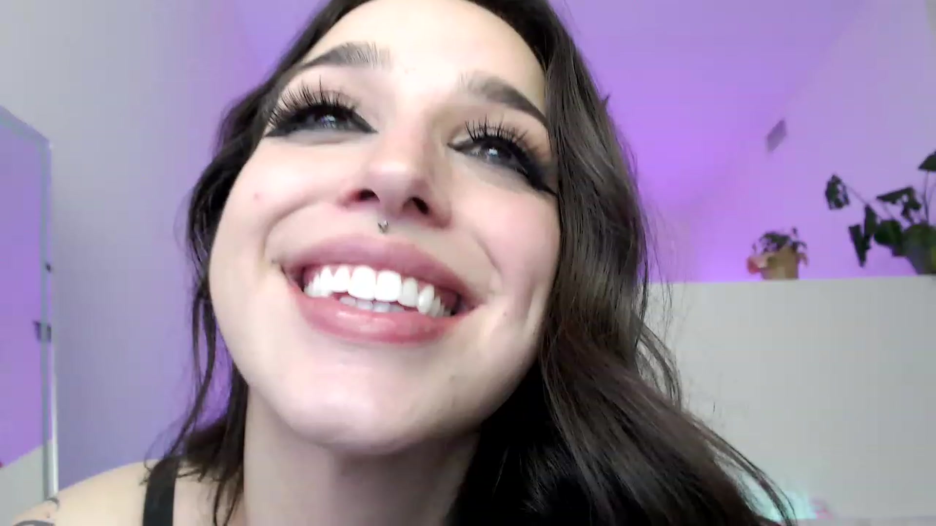 Gallery image thumbnail from AryaBella's myfreecams stream on, 03/05/2023, 08:58 image 9 of 20