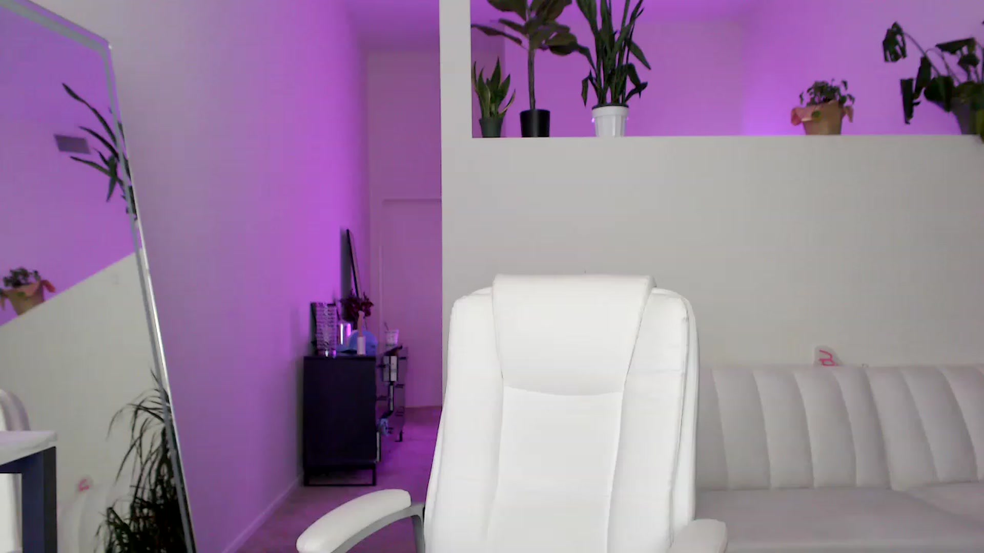 Gallery image thumbnail from AryaBella's myfreecams stream on, 03/06/2023, 06:22 image 1 of 20