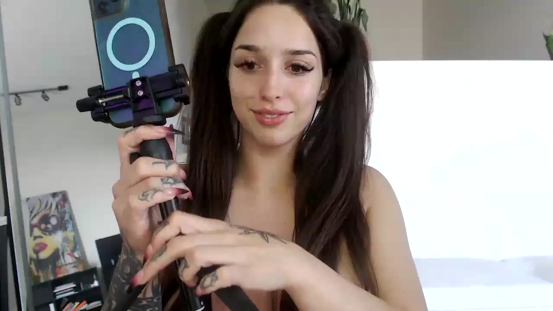 Gallery image thumbnail from AryaBella's myfreecams stream on, 07/02/2023, 23:23 image 16 of 20