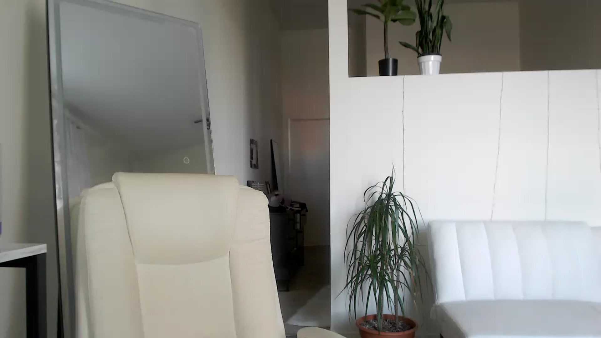 Gallery image thumbnail from AryaBella's myfreecams stream on, 07/03/2023, 02:08 image 18 of 20