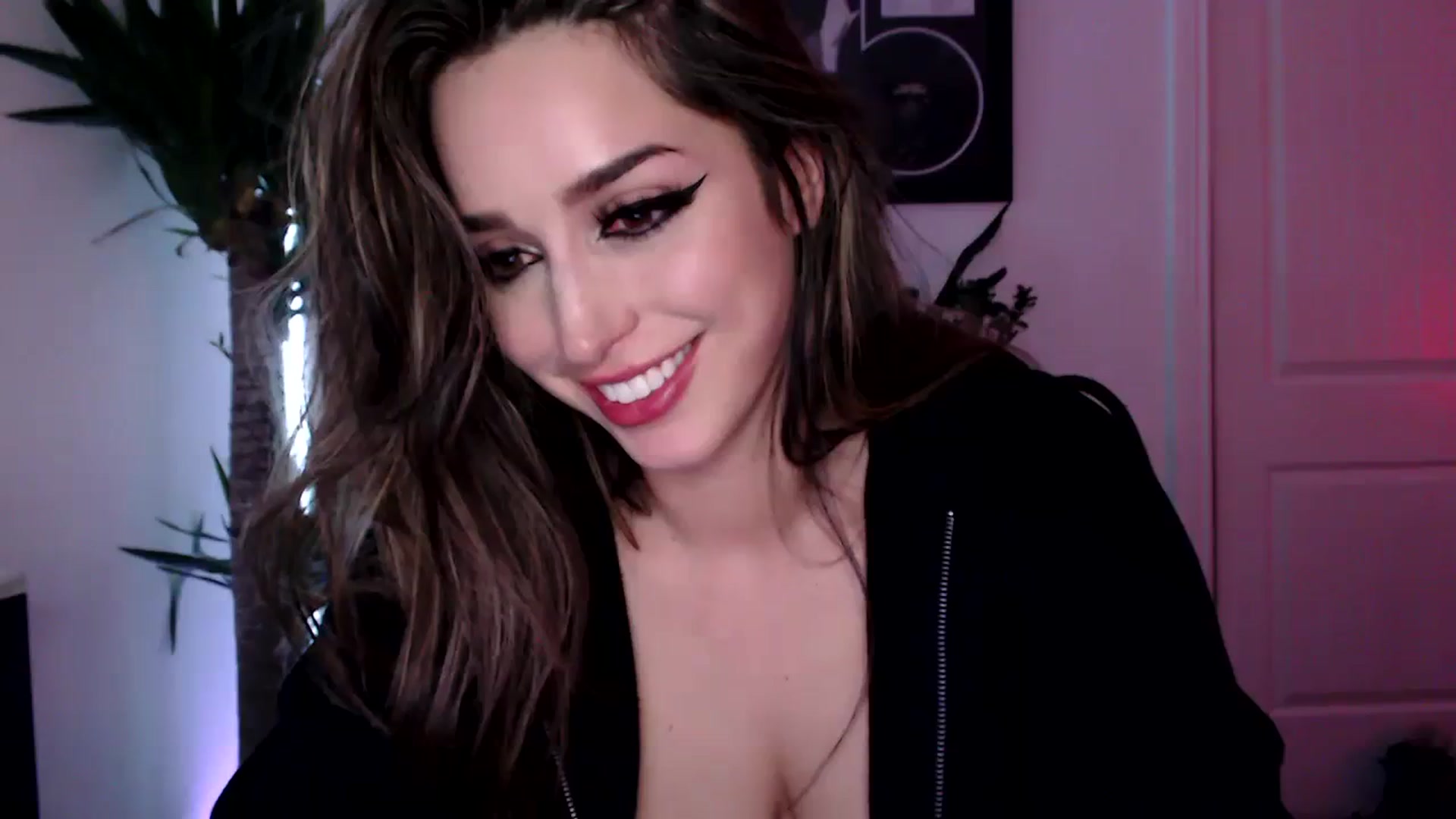 Gallery image thumbnail from AryaBella's myfreecams stream on, 04/01/2024, 08:02 image 7 of 20